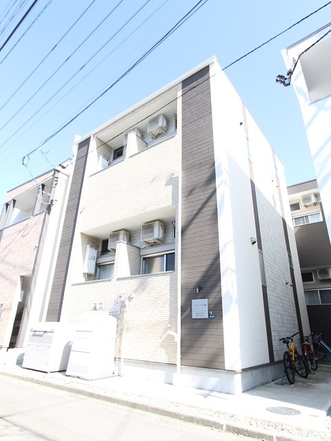 建物外観　※同型モデル