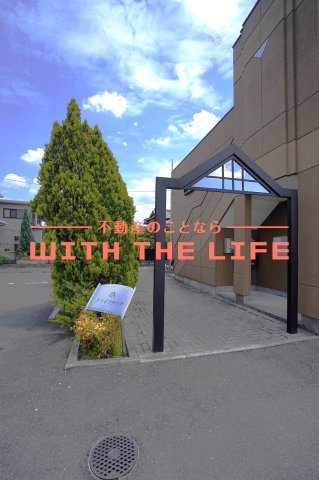 エントランス　清潔なエントランスです