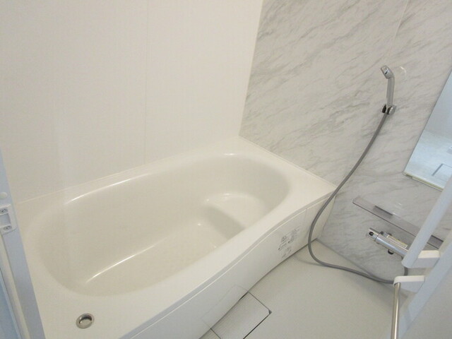 バス・シャワールーム　一坪風呂