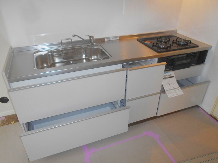 キッチン　反転写真