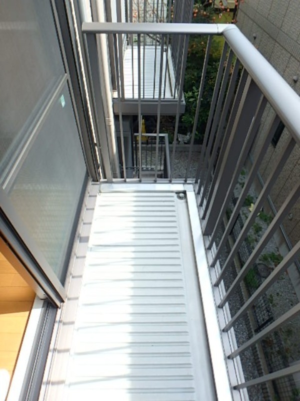 バルコニー　図面と現状に相違がある場合には現状を優先