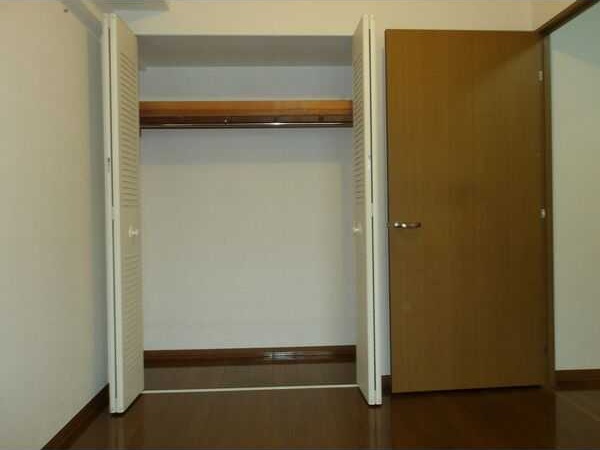 収納　アクティ目黒駅