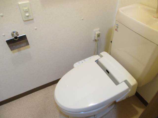 トイレ　アクティ目黒駅