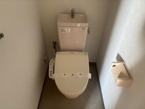 トイレ　※別部屋の写真です