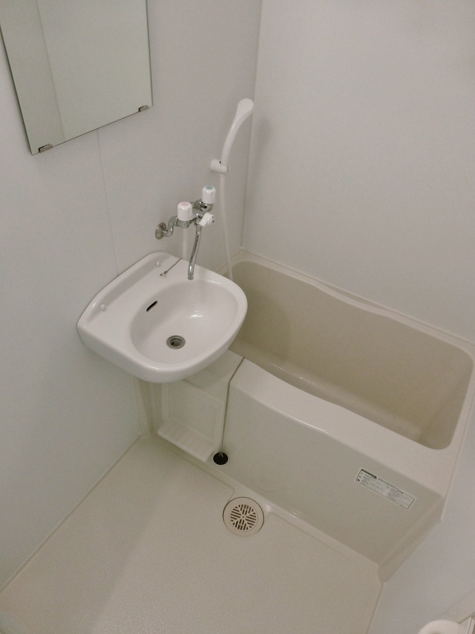 バス・シャワールーム　同タイプ参考写真です。