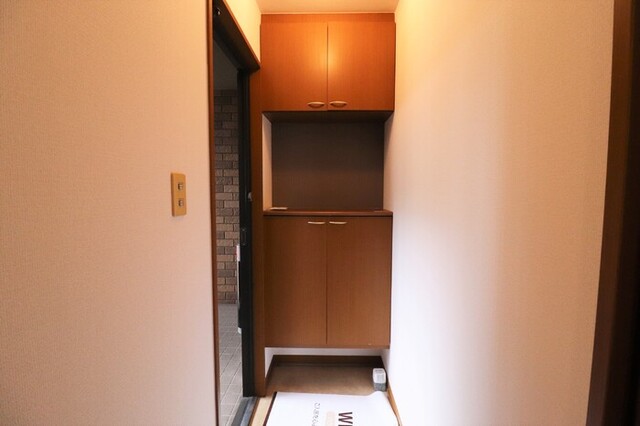 玄関　１０３　玄関