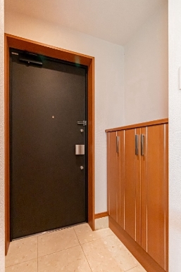 玄関　☆シューズボックス付き玄関スペース☆