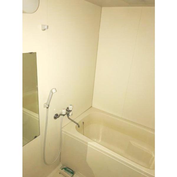 バス・シャワールーム　浴室