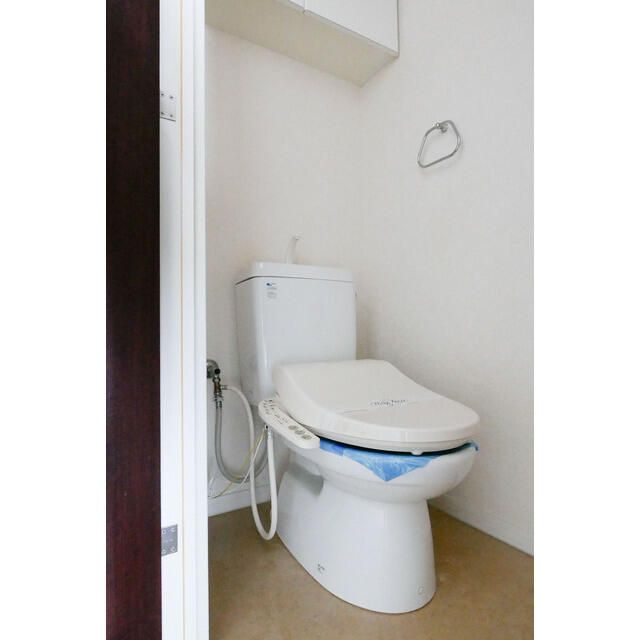 トイレ　落ち着いたトイレです