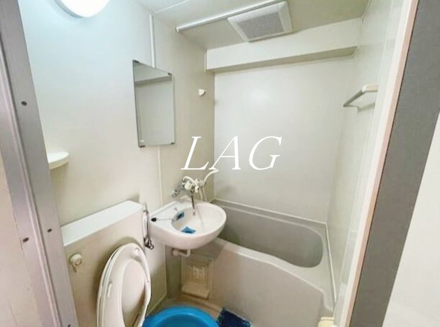 バス・シャワールーム　お風呂です。