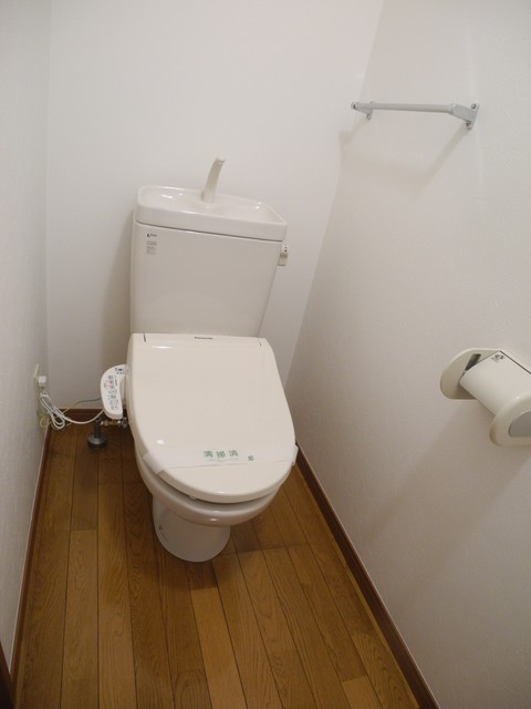 トイレ　※同間取りの別の階のお部屋の写真です※