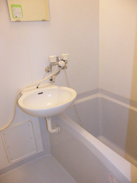 洗面設備　同物件別号室