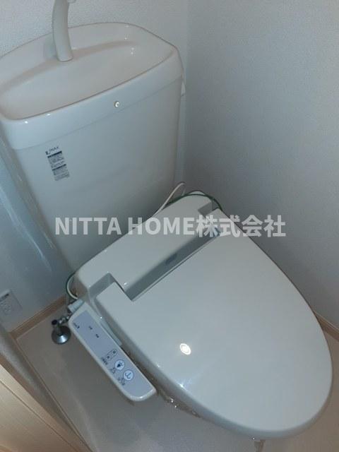 トイレ　もちろんウォシュレット付きのトイレです◇
