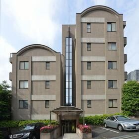 建物外観　落ち着いた雰囲気の外観です