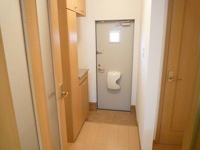 玄関　明るい玄関です