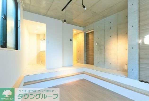 居室・リビング　エントランス