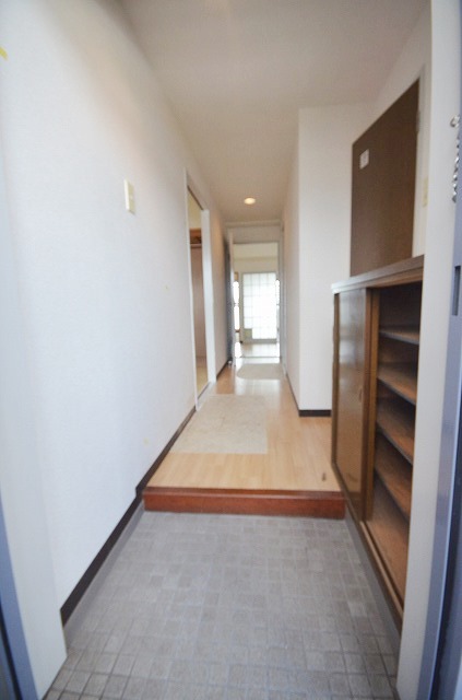 玄関　別号室の写真です（反転）
