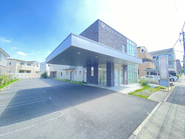 病院　むぎしまファミリークリニック（病院）まで389m