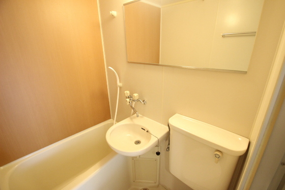 洗面設備　※別部屋の写真です