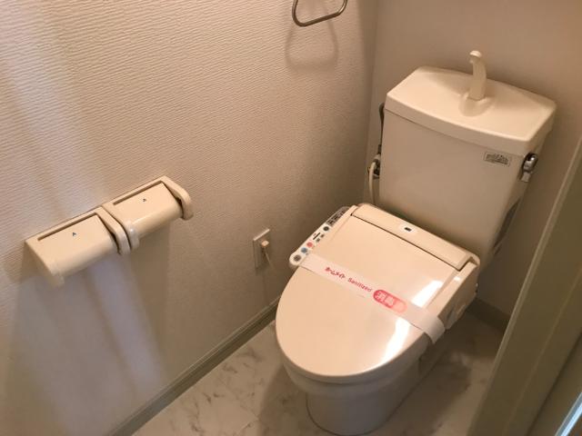 トイレ　シャワー付トイレ