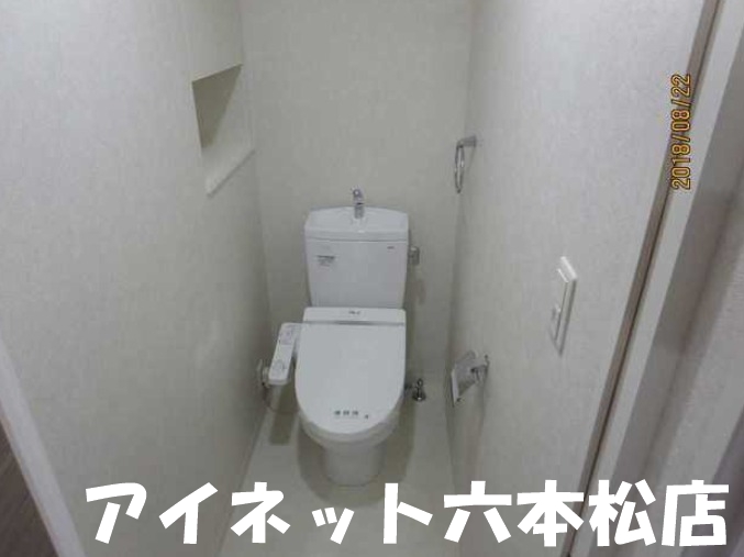 トイレ　落ち着く空間ですね。