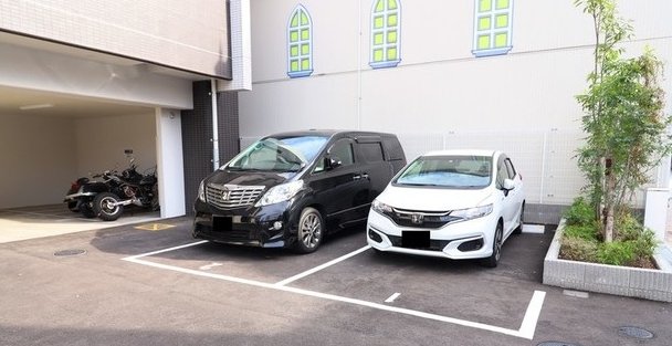 駐車場　駐車場
