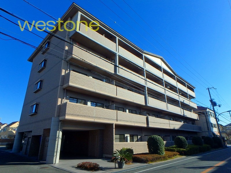 建物外観　ＲＣ造５階建て　オートロック、エレベーター付き