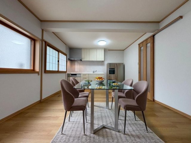 居室・リビング　ＣＧで家具等を配置したもので家具等は含まれません。