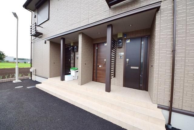 エントランス　プライバシーを考慮した玄関