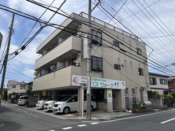 建物外観　シックな外観