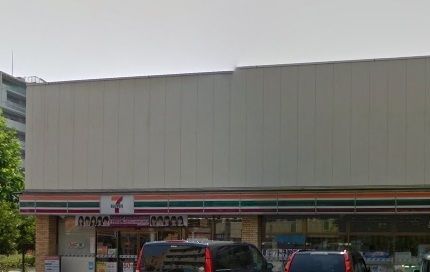 コンビニ　セブンイレブン（コンビニ）まで177m