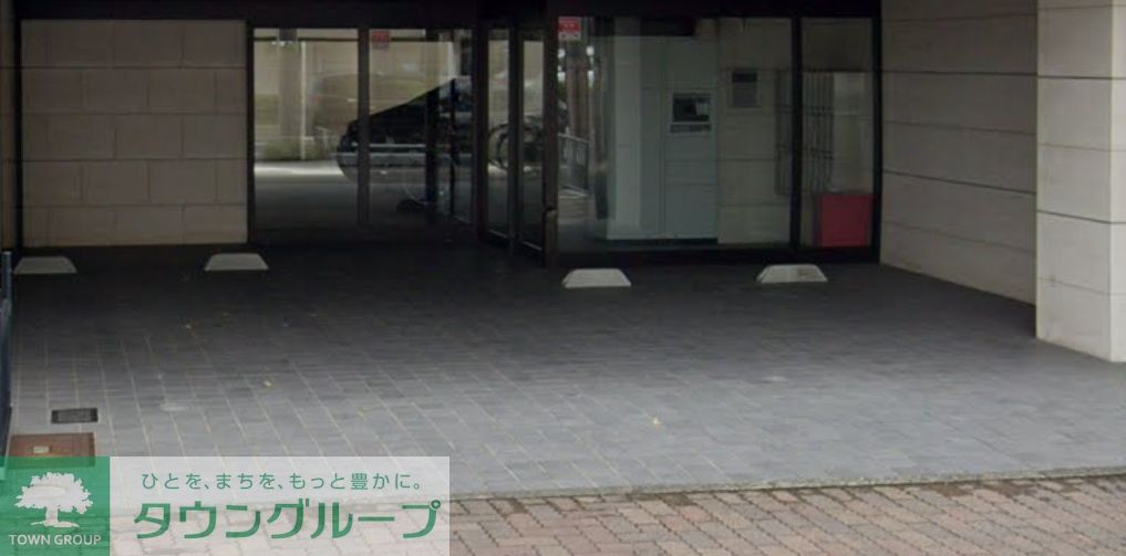駐車場　エントランス