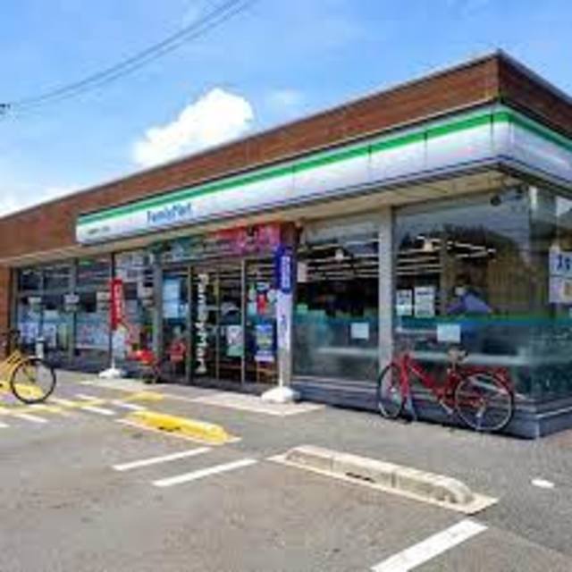 コンビニ　ファミリーマート嵯峨野宮ノ元町店（コンビニ）まで865m