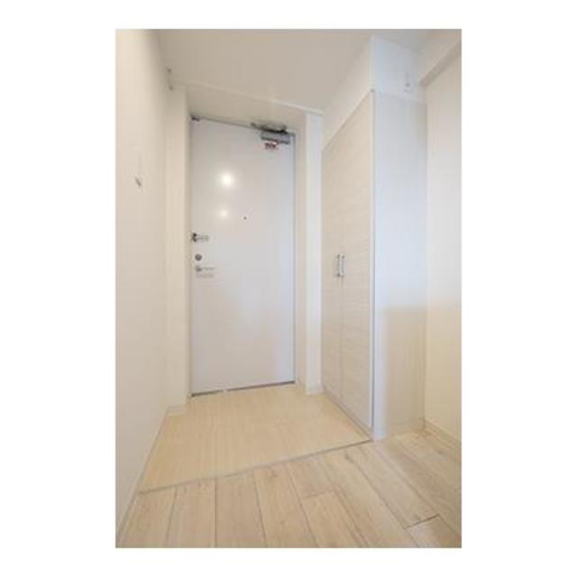 玄関　※写真は同タイプ住戸です。