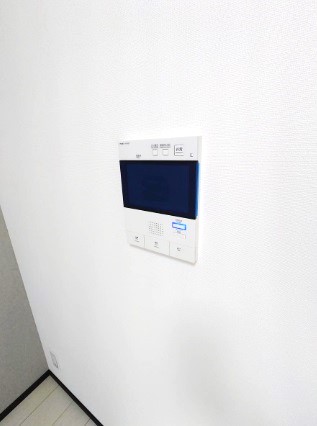 エントランス　同建物別部屋参考写真