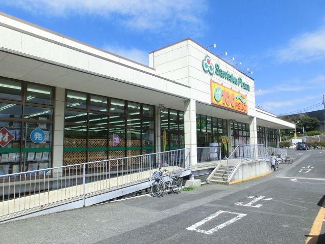 小学校　ダイソー（小学校）まで890m