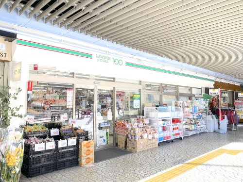 コンビニ　ローソン100 LS津久野駅前店（コンビニ）まで710m