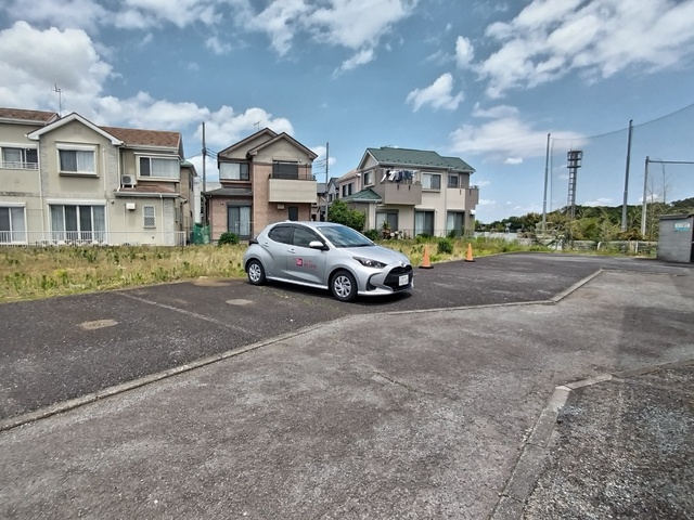 駐車場　敷地内駐車場