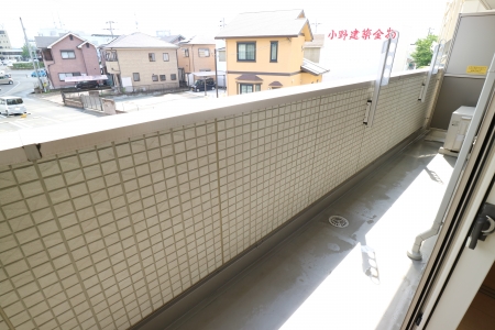 バルコニー　写真は202