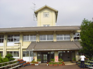 小学校　大部小学校（小学校）まで1312m