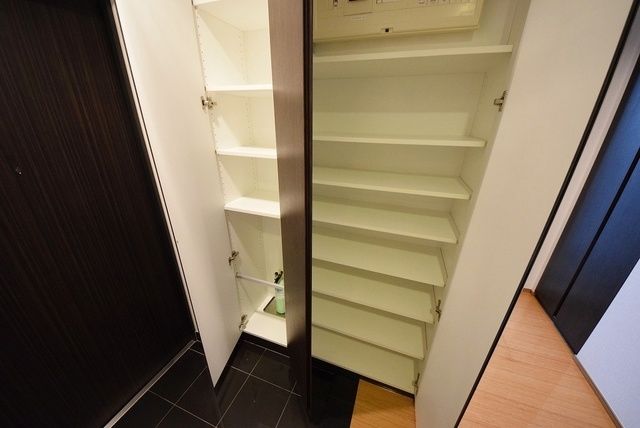 収納