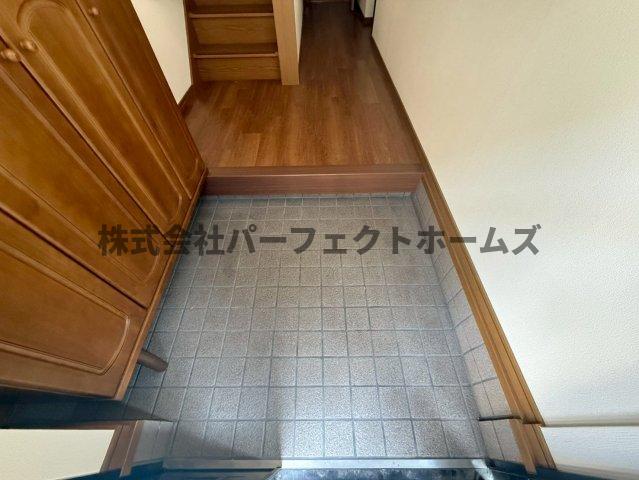 玄関　収納もある玄関です