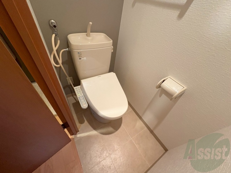トイレ　トイレです。ウォシュレット付を探している方、おすすめです。