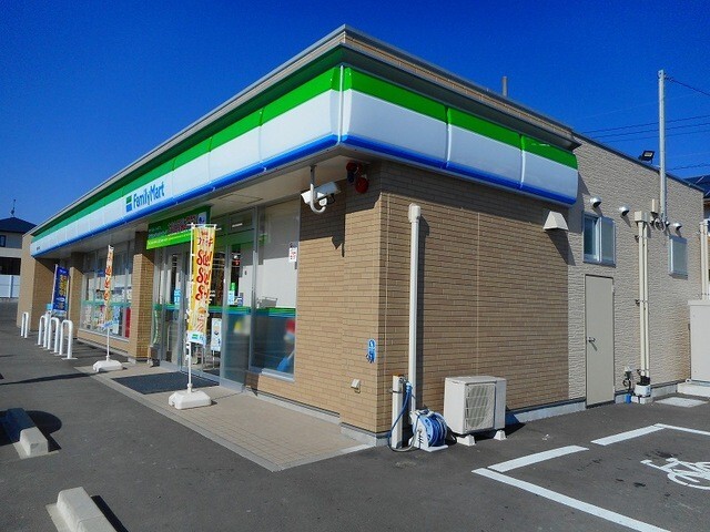 コンビニ　ファミリーマート掛川家代の里店（コンビニ）まで613m