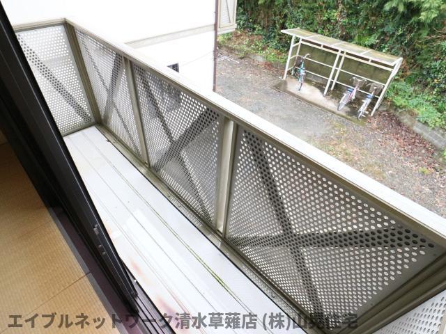 バルコニー　開放的で明るい空間を演出してくれるバルコニーです