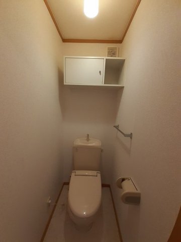 トイレ　落ち着いたトイレです