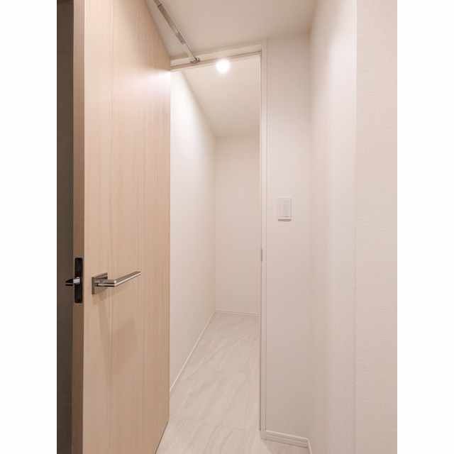 収納　写真は同タイプ住居です。