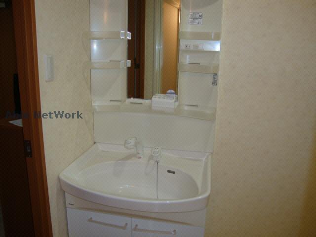 洗面設備　※同一建物、他部屋の写真です。