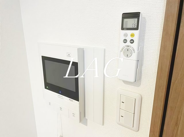 セキュリティ　モニターつきインターホンです。