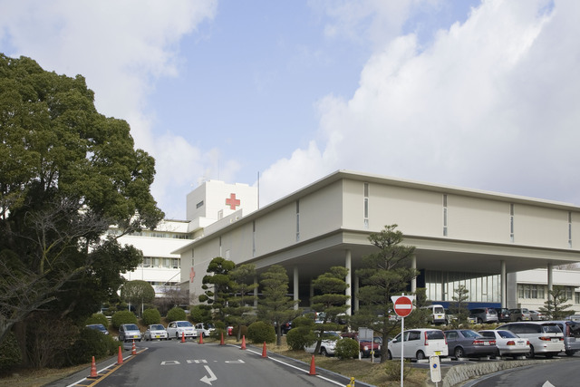 病院　高槻赤十字病院（病院）まで1340m